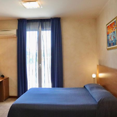보르디게라 Acqua Di Mare B&B 외부 사진
